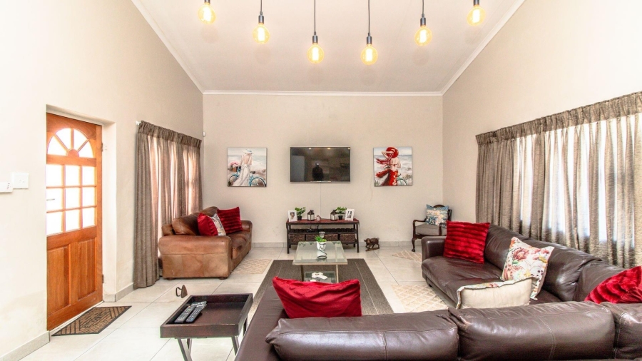3 Bedroom Property for Sale in Franskraal Western Cape